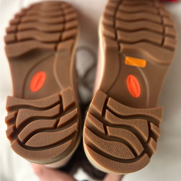 Women’s Size 8.5 M Soft Pink fur Lugz Boot NWT - Picture 3 of 7